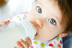 Lait alimentation bébé biberon